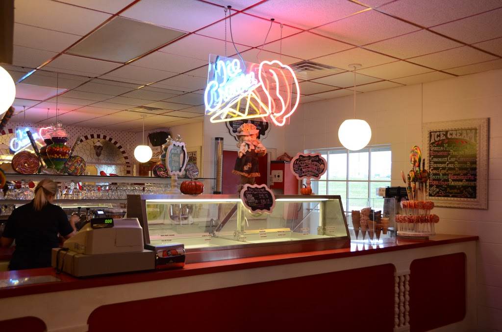 Happy Joes Pizza & Ice Cream - Dubuque- Century Dr. | restaurant | 855 Century Dr, Dubuque, IA 52001, USA | 5635560820 OR +1 563-556-0820