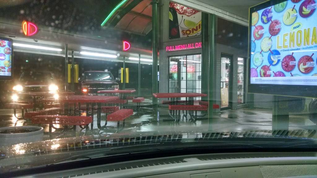 Sonic Drive-In | restaurant | 4617 Gus Thomasson Rd, Mesquite, TX 75150, USA | 9726818005 OR +1 972-681-8005