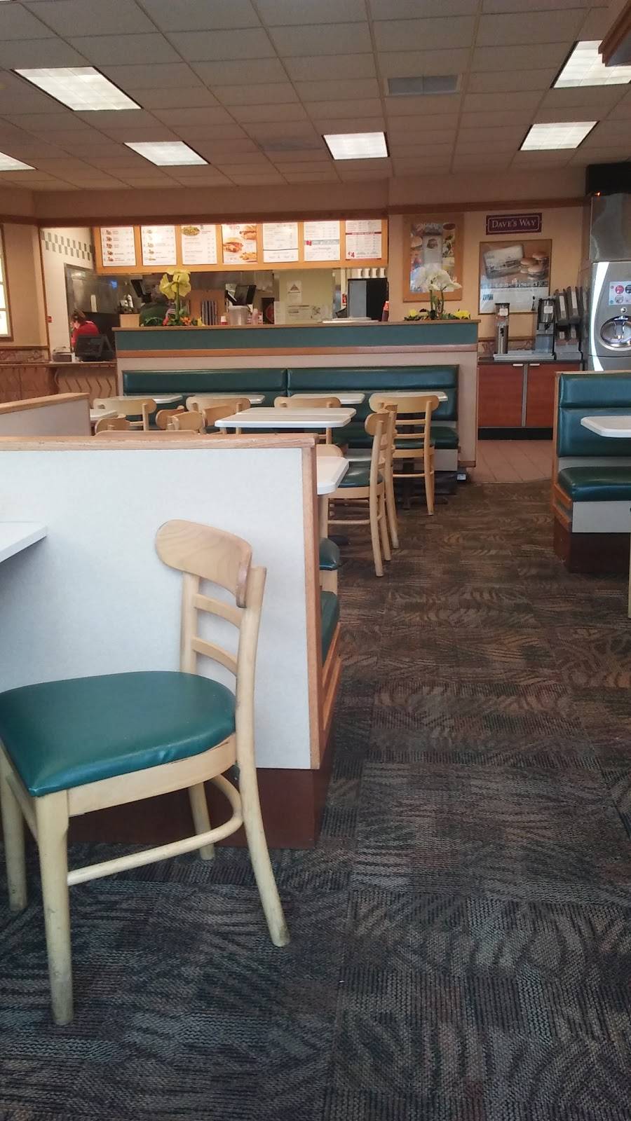 Wendys | restaurant | 208 E 20th St, Tifton, GA 31794, USA | 2293869280 OR +1 229-386-9280