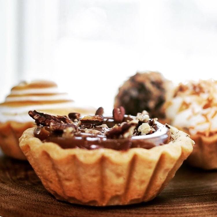 Milano Pizzeria | meal delivery | 68 Wylie Ave, Ottawa, ON K2B 6M4, Canada | 6138281111 OR +1 613-828-1111