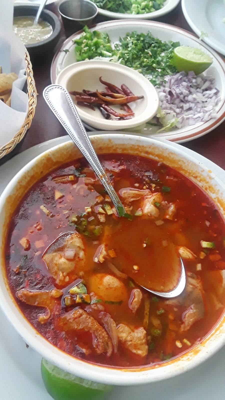 Restaurante Cuetzala Gro | restaurant | 7360 N Clark St, Chicago, IL 60626, USA | 7732629417 OR +1 773-262-9417