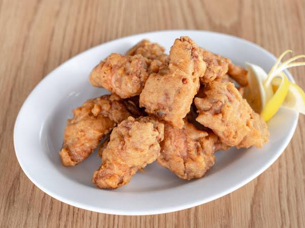 Dragon Delight | restaurant | 825 St Clair Ave W, Toronto, ON M6C 1B9, Canada | 4166571448 OR +1 416-657-1448