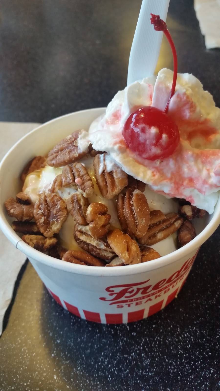 Freddys Frozen Custard & Steakburgers | restaurant | 1925 E 2nd St, Edmond, OK 73034, USA | 4058441514 OR +1 405-844-1514
