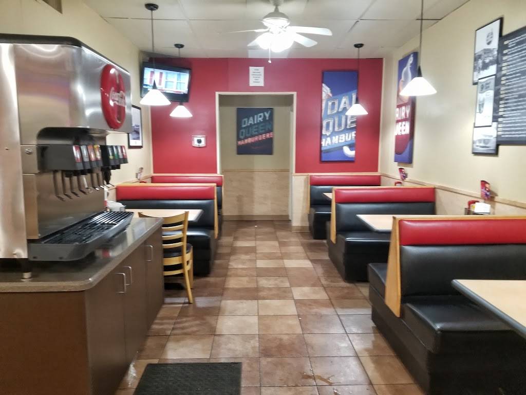 Dairy Queen Grill & Chill | restaurant | 2678 N Hwy 67, Florissant, MO 63033, USA | 3148375655 OR +1 314-837-5655