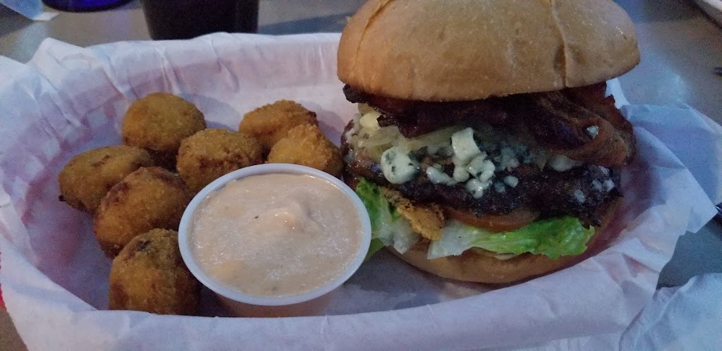 Eagles Pub | restaurant | 414 1st St, Cheney, WA 99004, USA | 5092356294 OR +1 509-235-6294