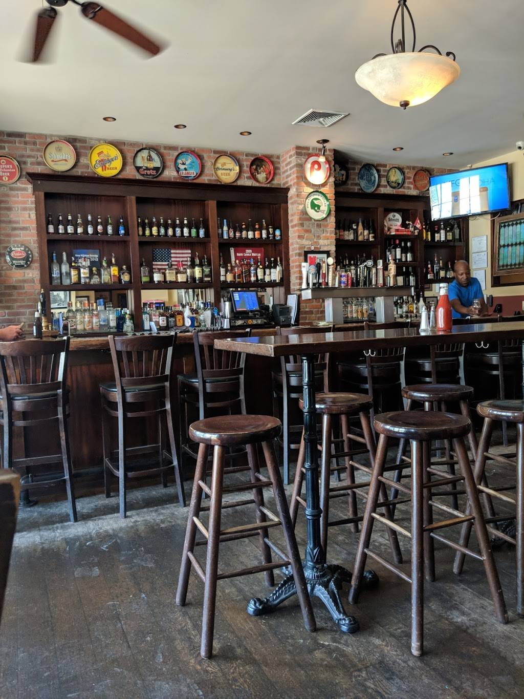 Kite & Key | restaurant | 1836 Callowhill St, Philadelphia, PA 19130, USA | 2155681818 OR +1 215-568-1818