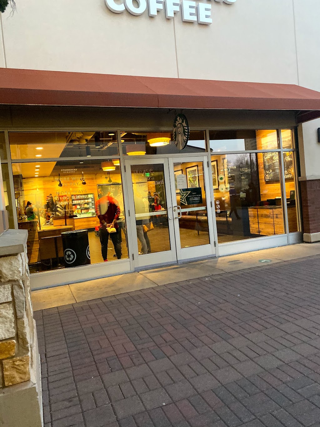 Starbucks | cafe | 3965 Eagan Outlets Pkwy #455, Eagan, MN 55122, USA | 6514545153 OR +1 651-454-5153