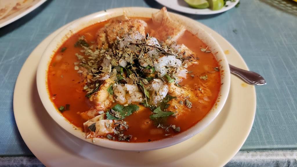 Los Tres Cochinitos Restaurant | restaurant | 3111 N Main St, Los Angeles, CA 90031, USA | 3232212740 OR +1 323-221-2740