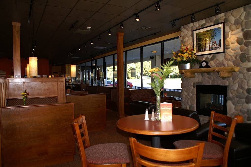 Grand Traverse Pie Company | restaurant | 1403 E Grand River Ave, East Lansing, MI 48823, USA | 5172033304 OR +1 517-203-3304