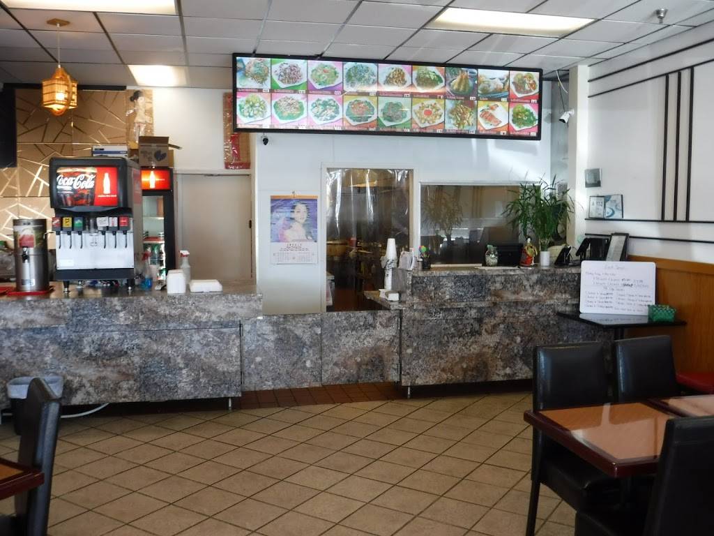 Fuji Asian Food Express | restaurant | 1575 New Garden Rd Suite A, Greensboro, NC 27410, USA | 3362998868 OR +1 336-299-8868