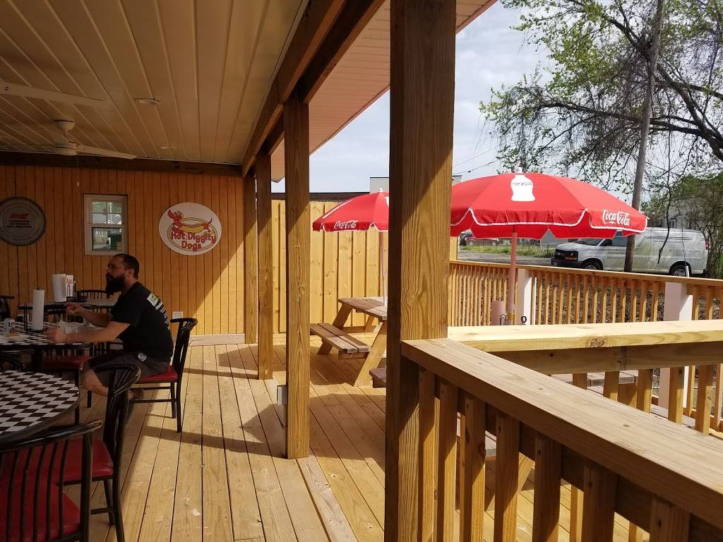 Hot Diggity Dogs | restaurant | 2313 7th Ave, Charleston, WV 25387, USA | 3043463647 OR +1 304-346-3647