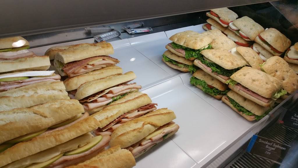 Brioche Dorée | restaurant | 1701 Airport Blvd, San Jose, CA 95110, USA | 4084412657 OR +1 408-441-2657