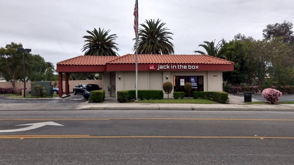 Jack in the Box | restaurant | 1650 E Daily Dr, Camarillo, CA 93010, USA | 8054849443 OR +1 805-484-9443