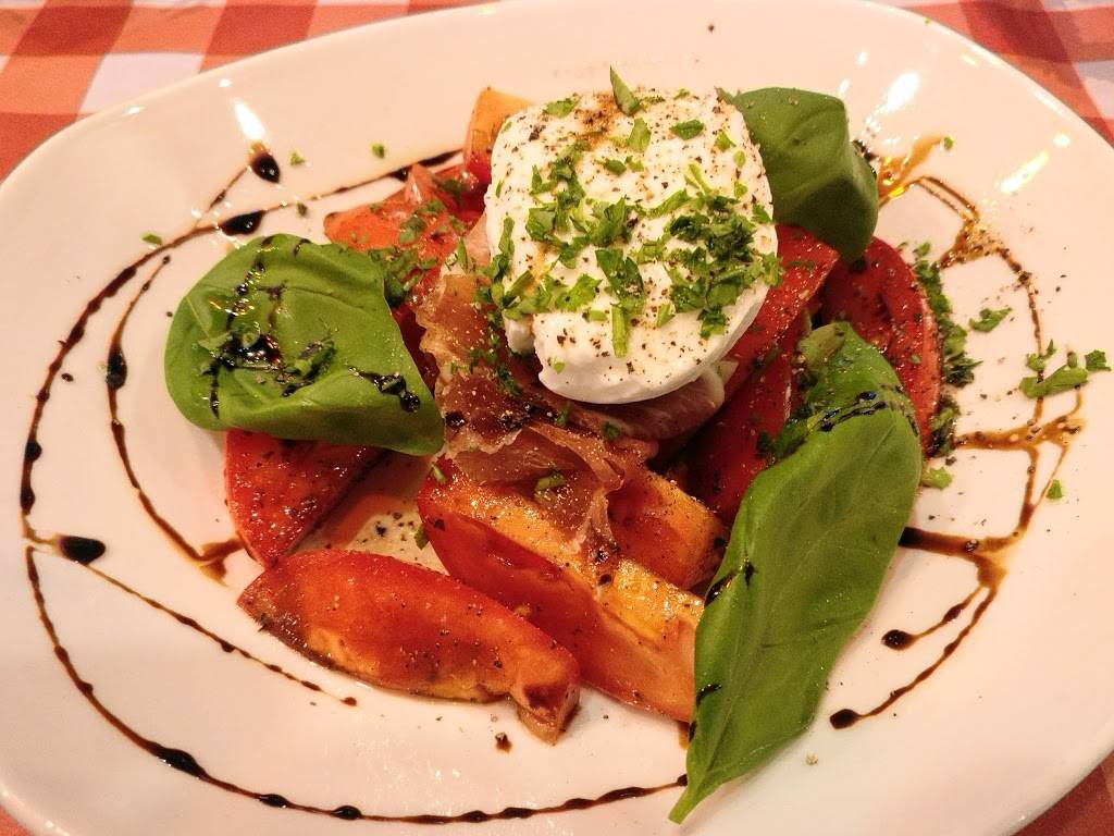 Casa Calzone | restaurant | 1298 Rue de la Pointe-aux-Lièvres, Québec, QC G1L 4L9, Canada | 4185223000 OR +1 418-522-3000