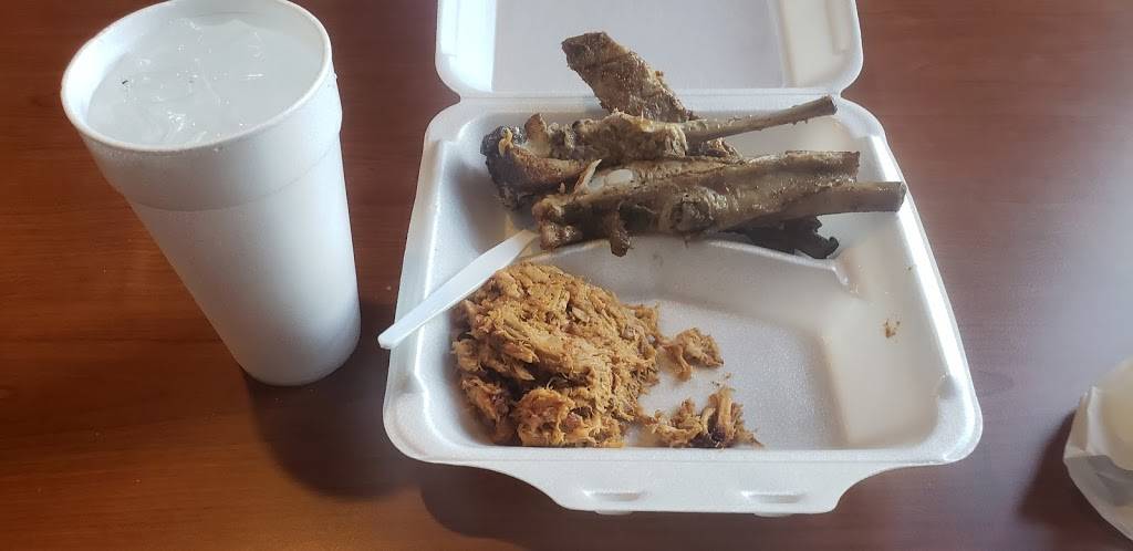 Taylors Barbecue | restaurant | 112 E 13th St, Waynesboro, GA 30830, USA | 7065549752 OR +1 706-554-9752