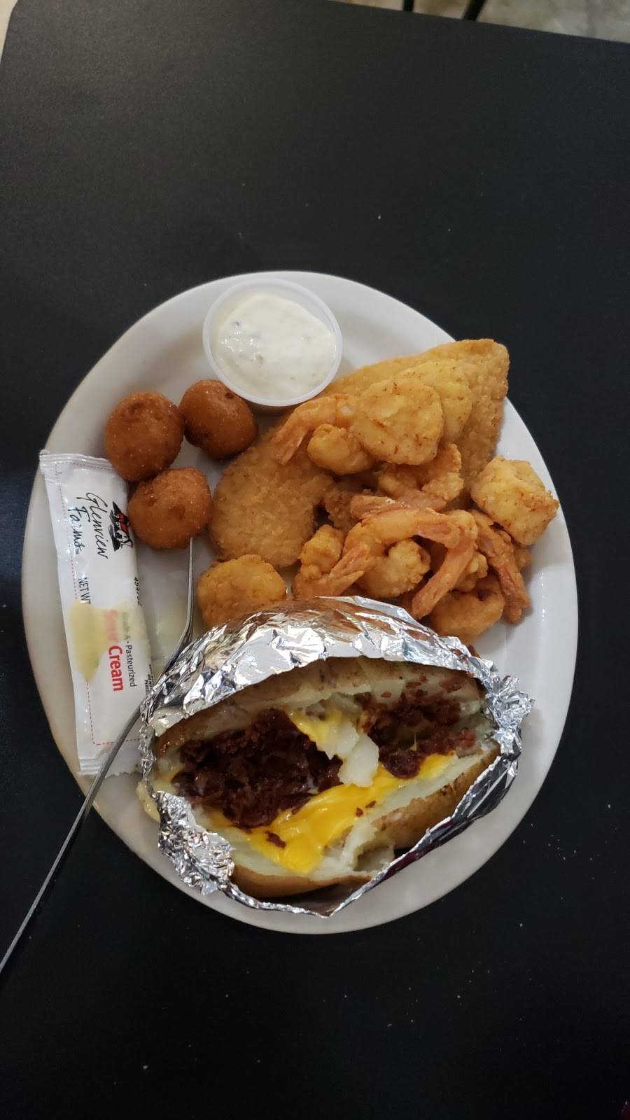 Evelyns Diner | restaurant | 904 Black Oak Rd, Bonneau, SC 29431, USA | 8438254323 OR +1 843-825-4323