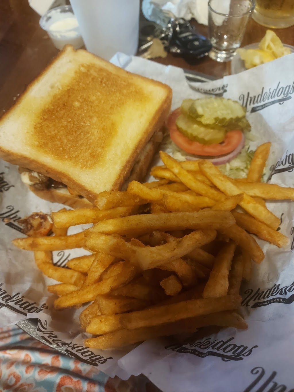 Underdogs Grill & Chill | restaurant | 505 Constitution Dr, West Monroe, LA 71292, USA | 3185704912 OR +1 318-570-4912