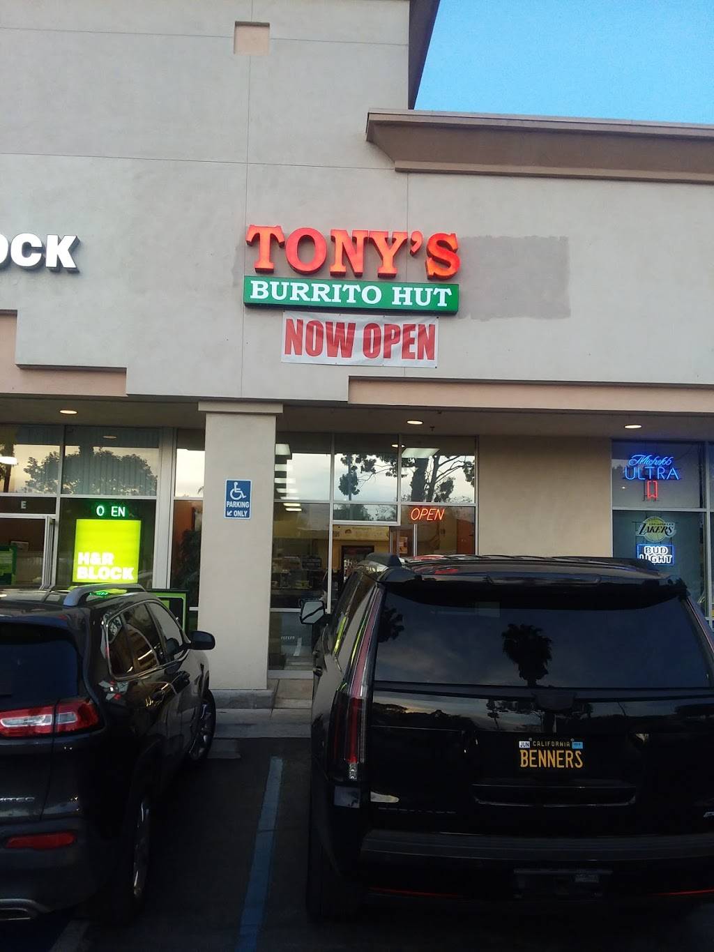 Tonys Burrito Hut | restaurant | 7770 Telegraph Rd Unit F, Ventura, CA 93004, USA | 8059187110 OR +1 805-918-7110