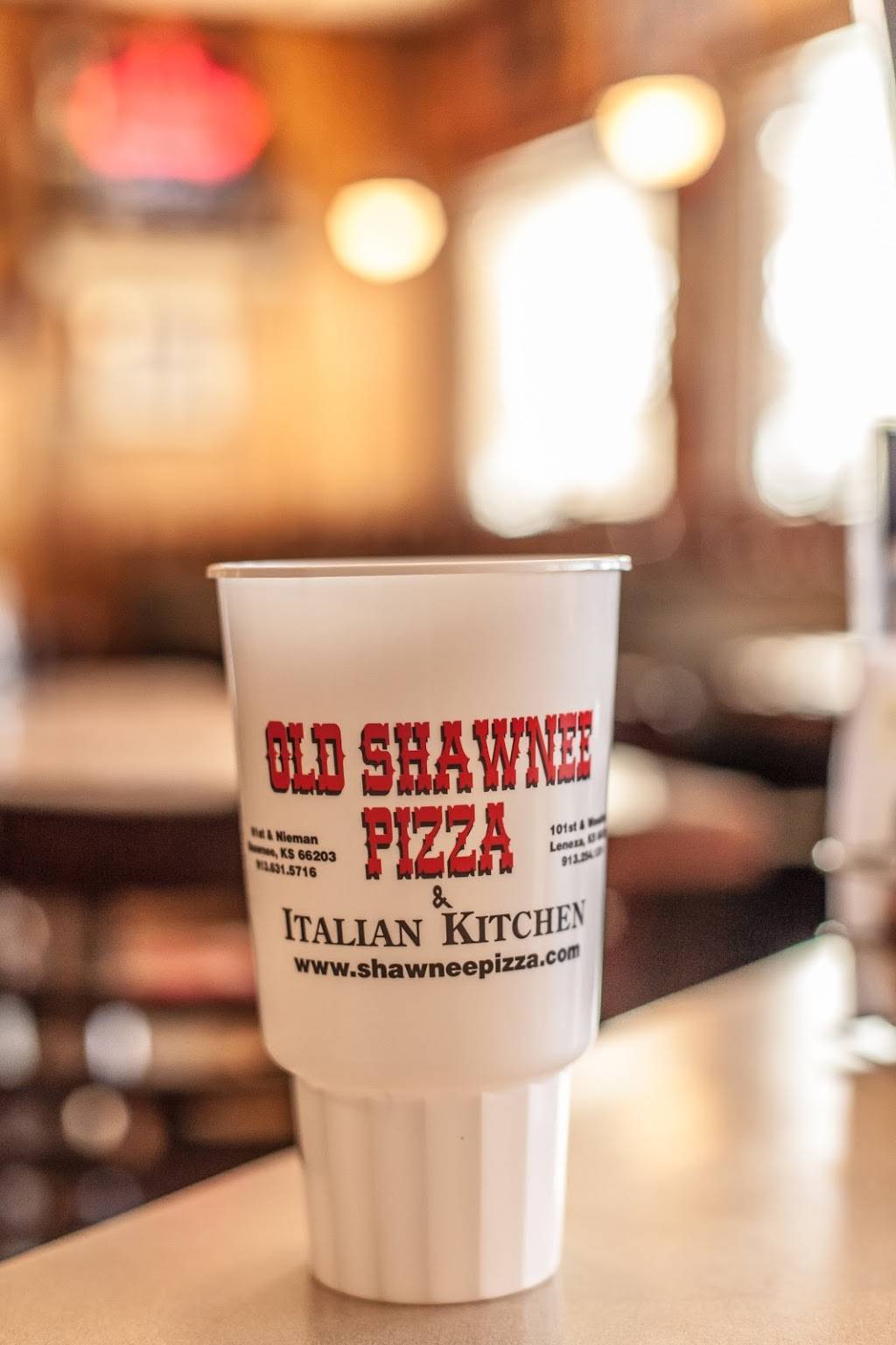 Old Shawnee Pizza | restaurant | 6000 Roger Rd, Shawnee, KS 66203, USA | 9136315716 OR +1 913-631-5716