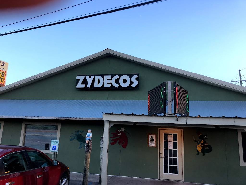 Zydecos Cajun Restaurant | restaurant | 7010 LA-23, Belle Chasse, LA 70037, USA | 5043930510 OR +1 504-393-0510