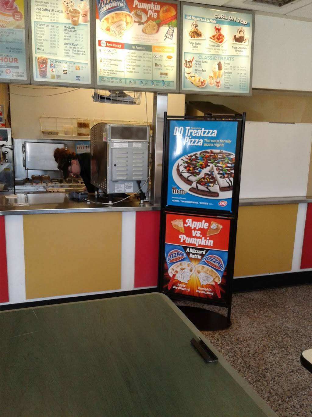 Dairy Queen | restaurant | 3906 E 10th St, Indianapolis, IN 46201, USA | 3173539397 OR +1 317-353-9397