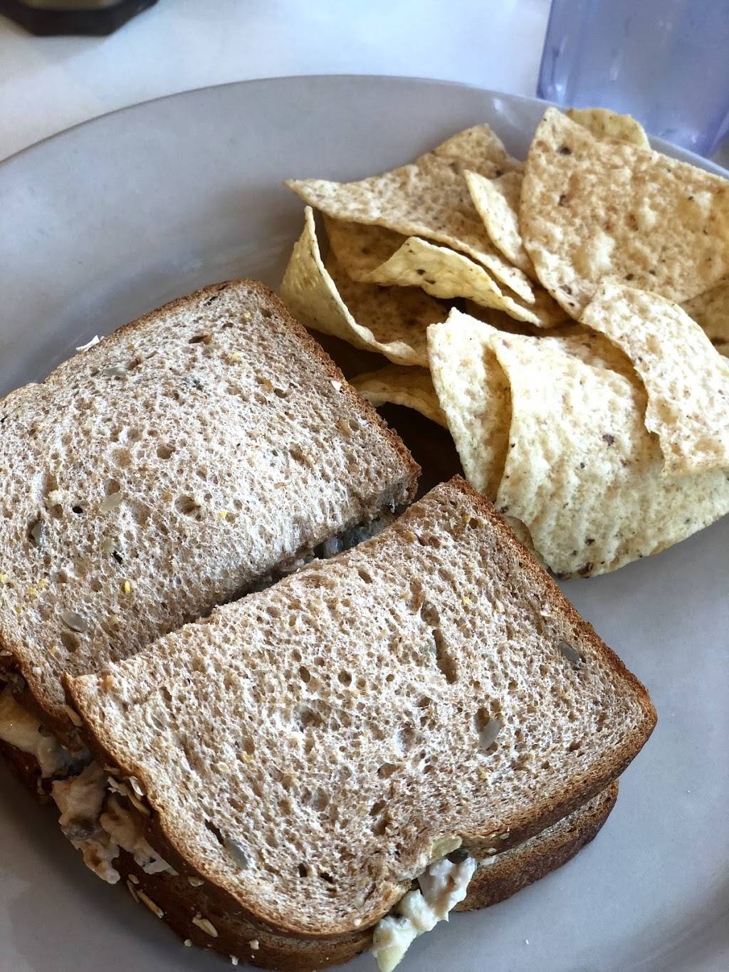 Main Street Cafe | restaurant | 40 Main St, Stockbridge, MA 01262, USA | 4132983060 OR +1 413-298-3060