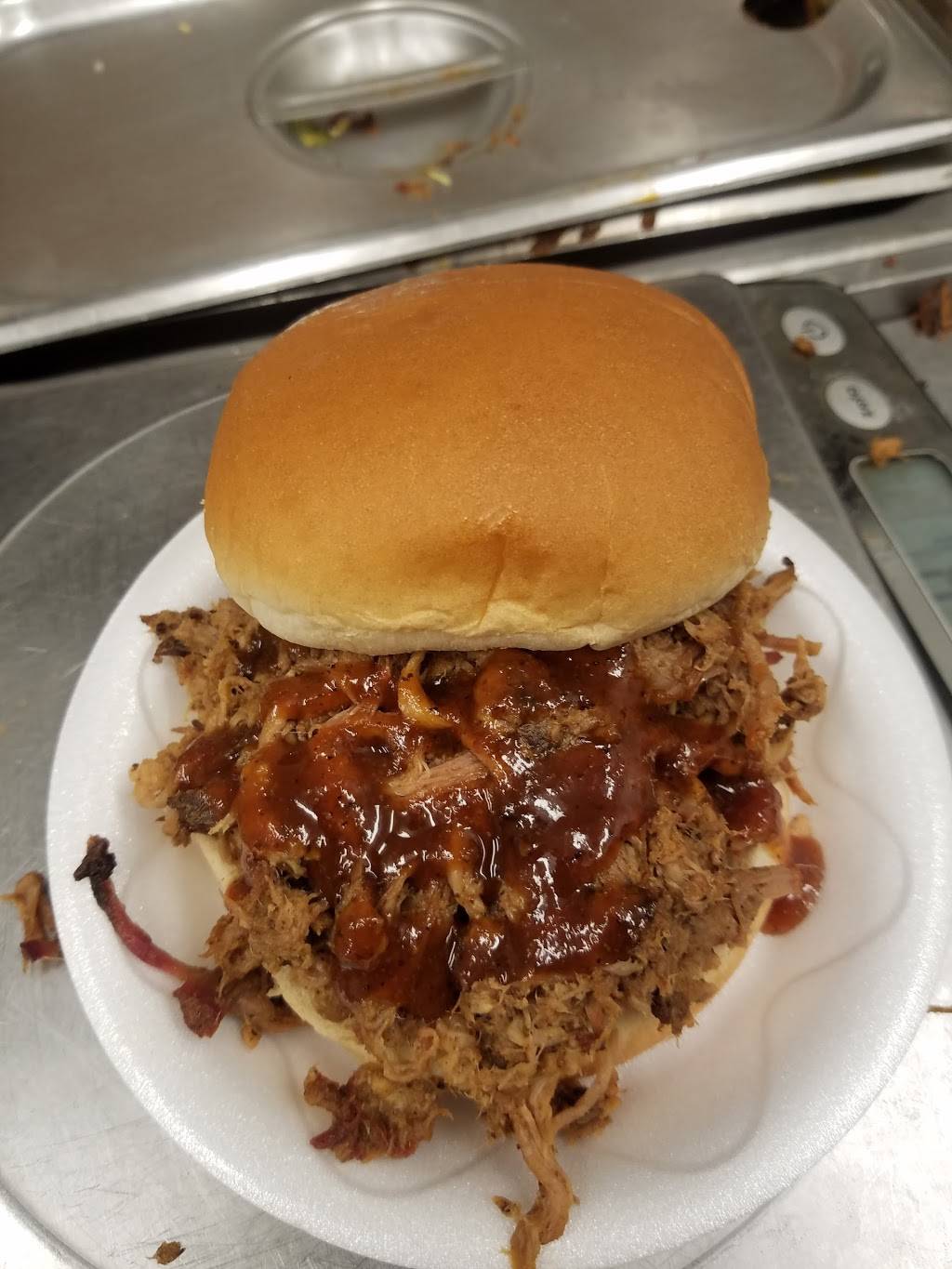 Hickory Stump Barbecue | restaurant | 6725 GA-17, Clarkesville, GA 30523, USA | 7067545500 OR +1 706-754-5500