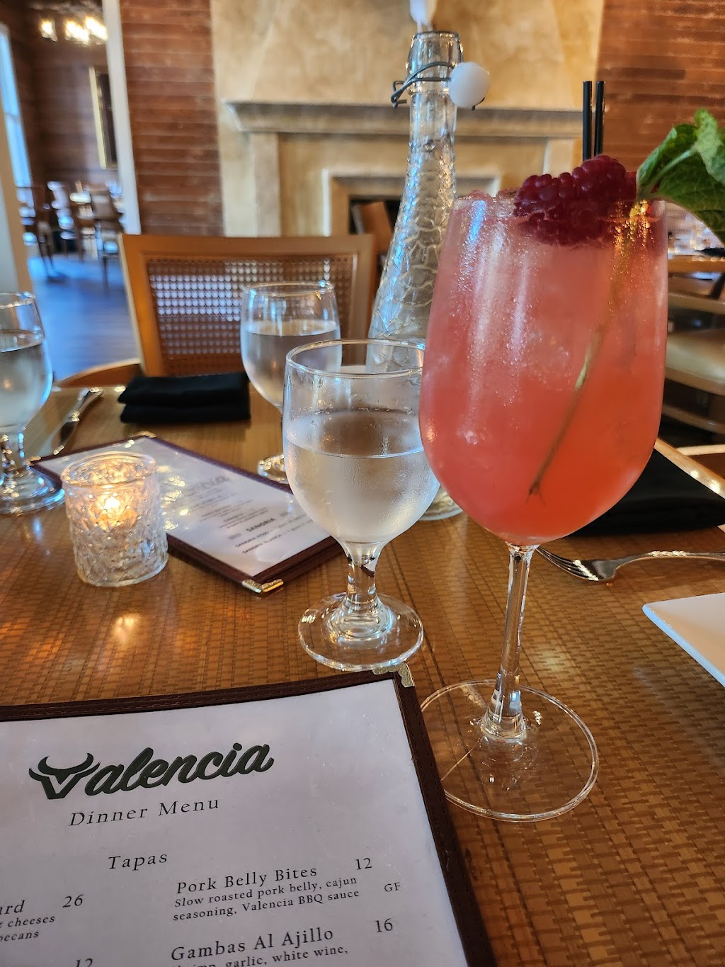 Valencia | restaurant | 315 N Vermont St, Covington, LA 70433, USA | 9859002151 OR +1 985-900-2151