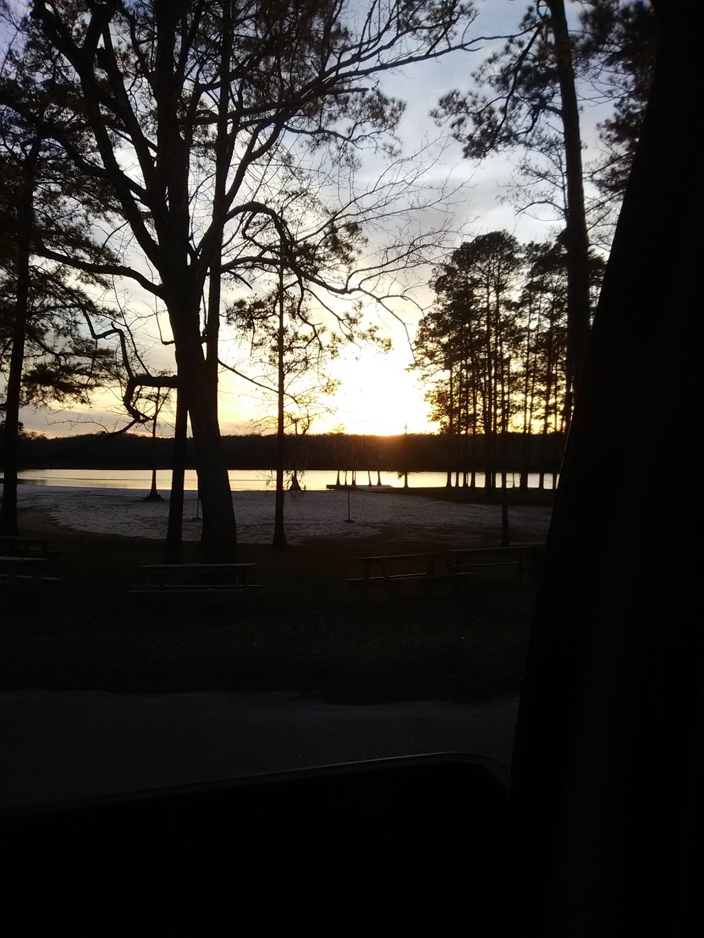 Presleys Outing | The Boathouse Restaurant | restaurant | Moss Point, MS 39562, USA | 2284740200 OR +1 228-474-0200