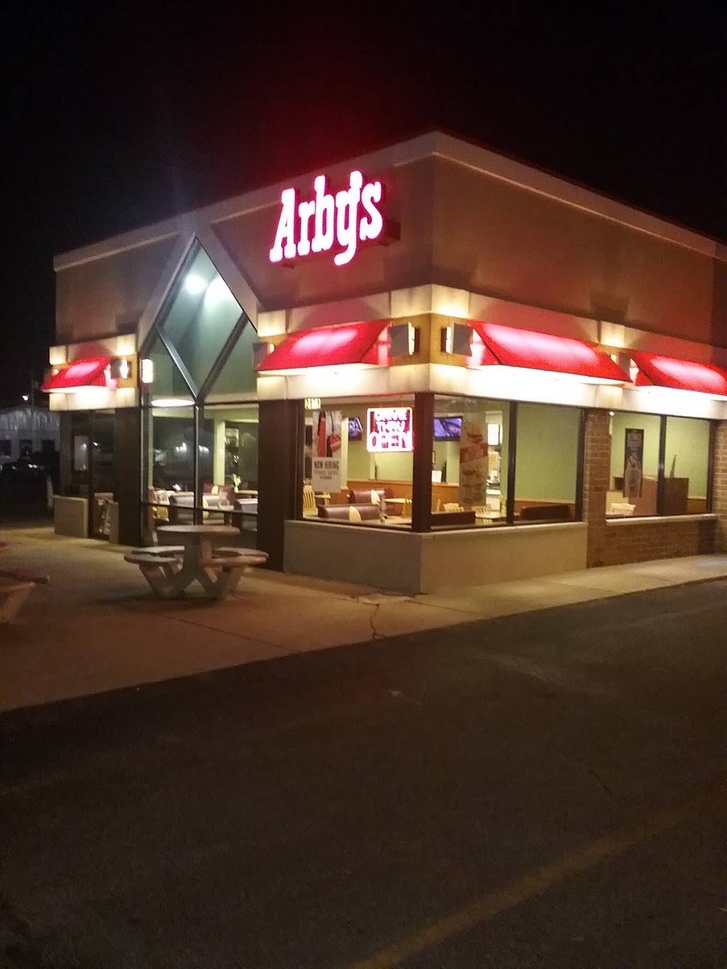 Arbys | restaurant | 2101 Calumet Ave, Valparaiso, IN 46383, USA | 2194644147 OR +1 219-464-4147