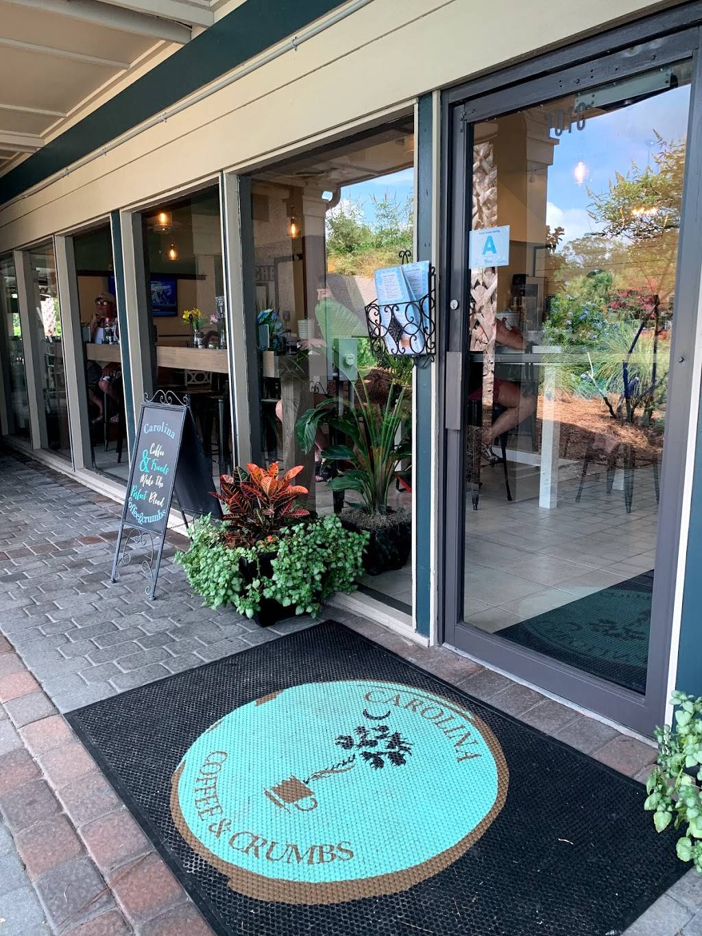 Carolina Coffee & Crumbs | restaurant | 101 Pope Ave, Hilton Head Island, SC 29928, USA | 8433424800 OR +1 843-342-4800