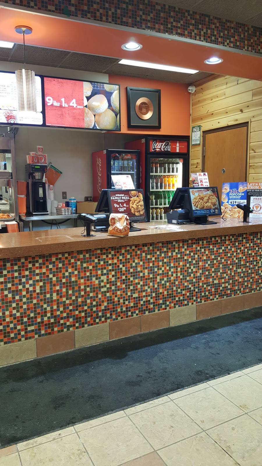 Popeyes | restaurant | 1975 Weston Rd, York, ON M9N 1W8, Canada | 4166148686 OR +1 416-614-8686