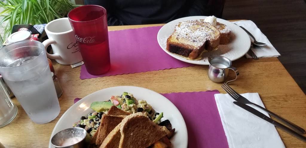 Colbys Breakfast & Lunch | restaurant | 105 Daniel St, Portsmouth, NH 03801, USA | 6034363033 OR +1 603-436-3033