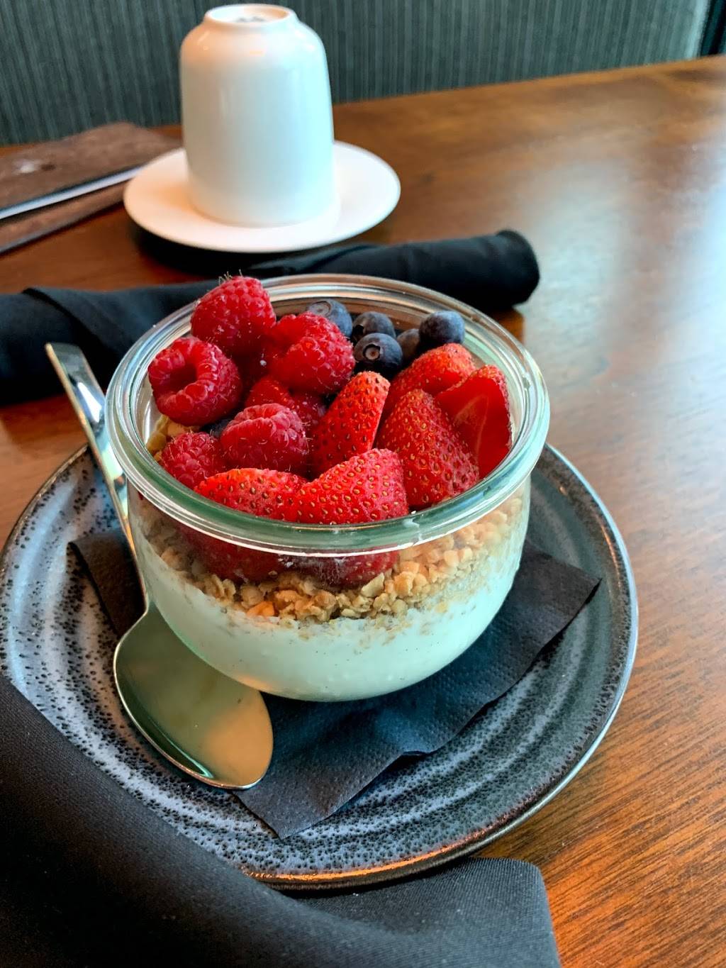 Apron | restaurant | 2 Porsche Dr, Atlanta, GA 30354, USA | 4704663330 OR +1 470-466-3330