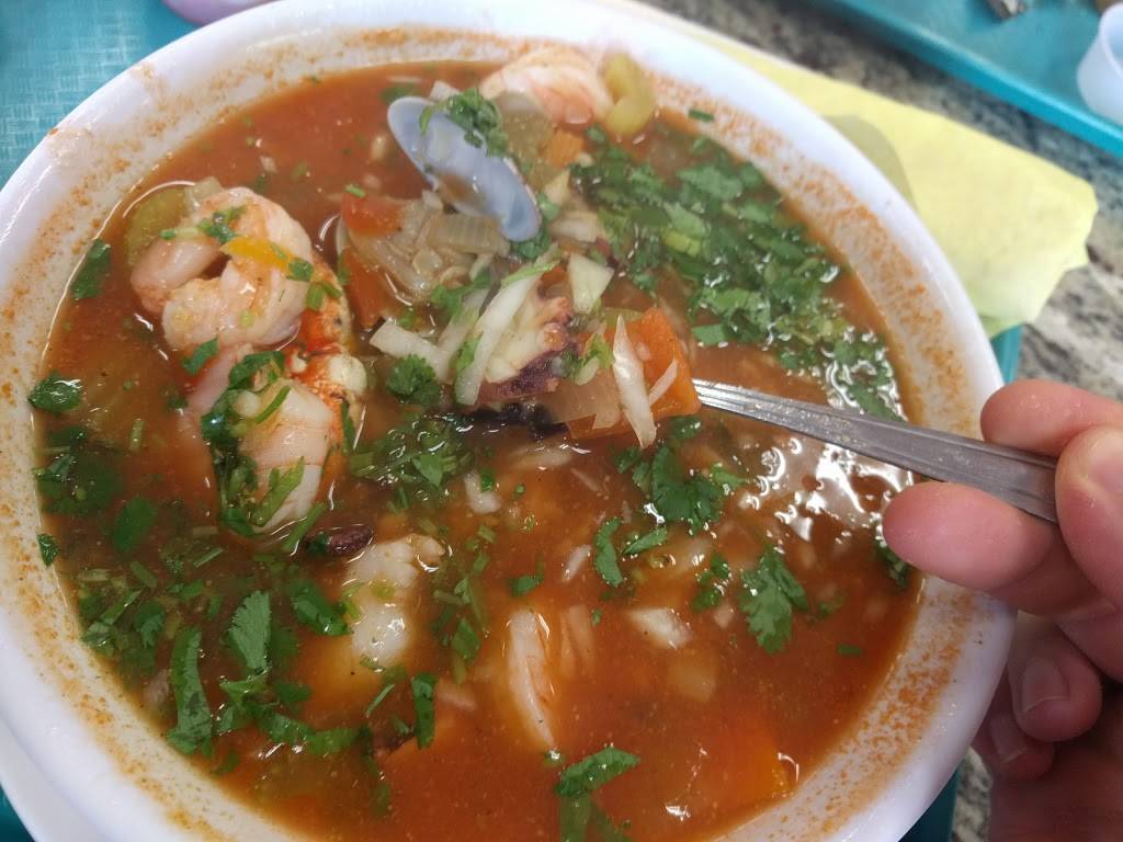 La Casitas Grill & Seafood | restaurant | 1503 N Magnolia Ave # A, El Cajon, CA 92020, USA | 6194448228 OR +1 619-444-8228