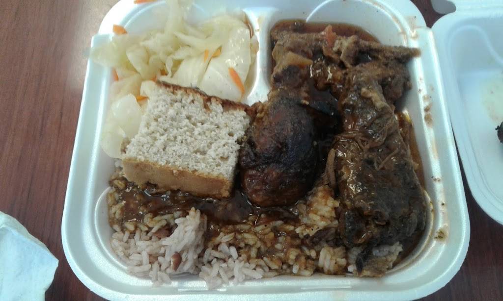 Leons Caribbean Food | restaurant | 823 E Warrington Ave, Pittsburgh, PA 15210, USA | 4124315366 OR +1 412-431-5366