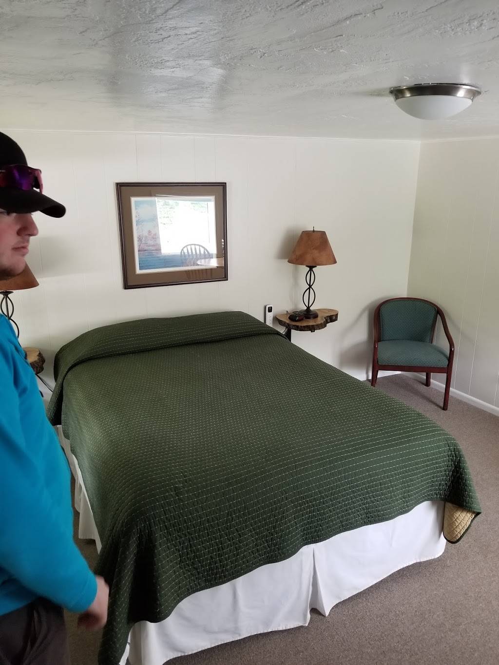 Elderberry Inn | restaurant | 44601 US-26, Seaside, OR 97138, USA | 5037552229 OR +1 503-755-2229