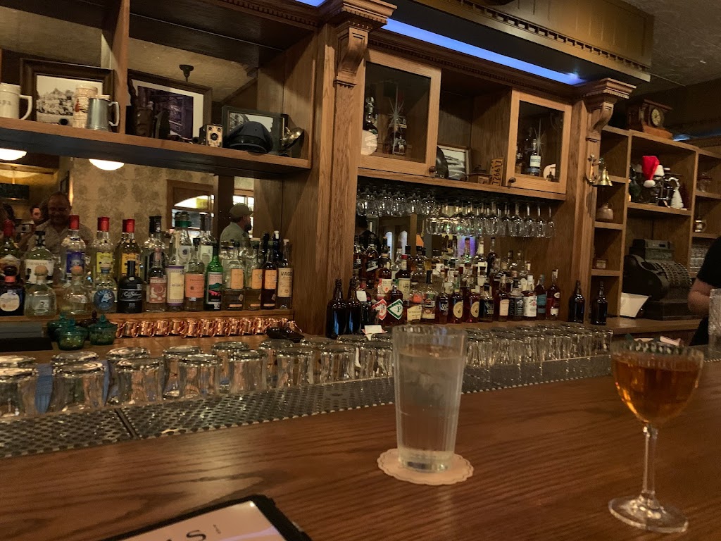 Murrays Tavern | restaurant | 2316 Webberville Rd, Austin, TX 78702, USA | 5125535847 OR +1 512-553-5847