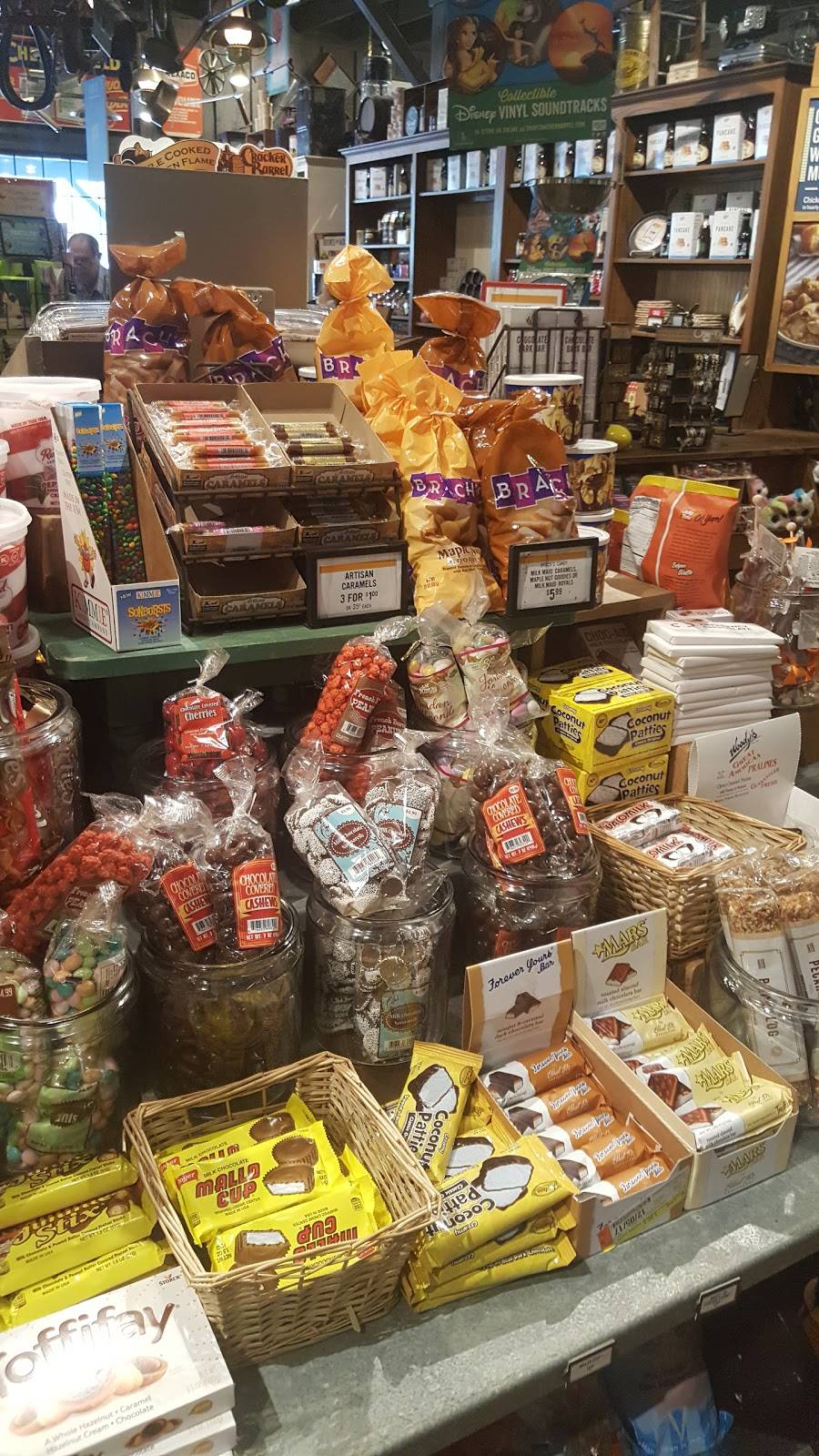 Cracker Barrel Old Country Store | restaurant | 502 Chaffee Point Blvd, Jacksonville, FL 32221, USA | 9047830254 OR +1 904-783-0254