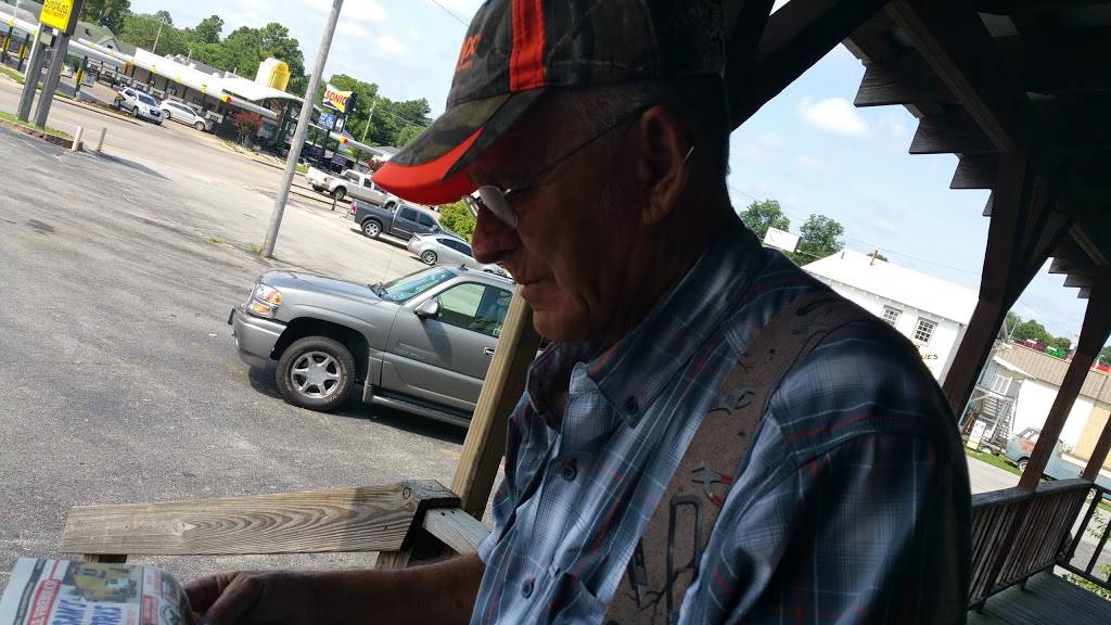 Dairy Queen Store | restaurant | 508 S 4th St, Paragould, AR 72450, USA | 8702367796 OR +1 870-236-7796