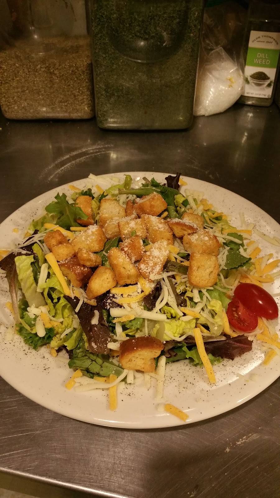 Flynns Roadhouse Cafe | restaurant | 1928 E Shore Dr, Lansing, NY 14882, USA | 6073194709 OR +1 607-319-4709