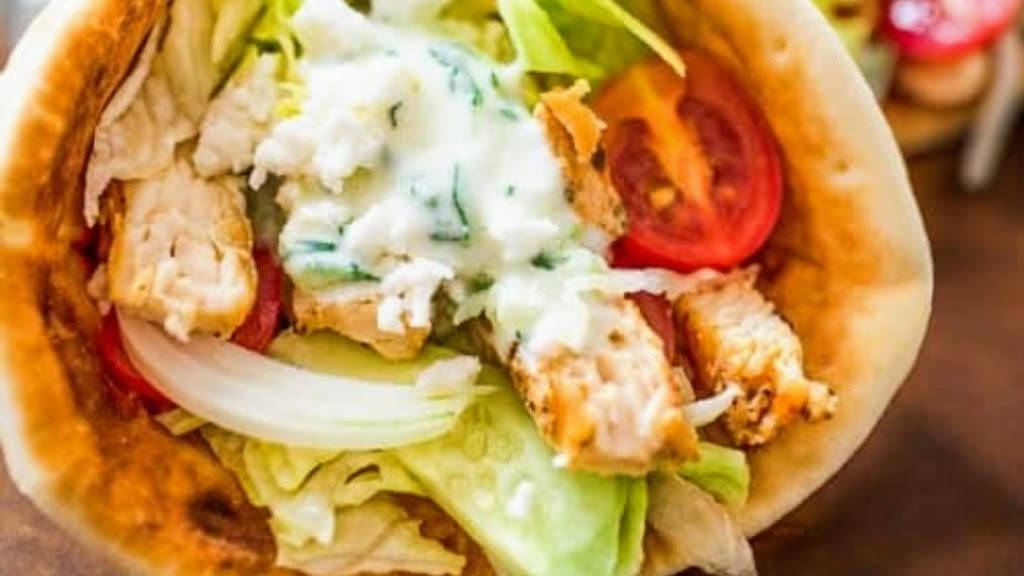 Dinos Gyros & ice cream shop | restaurant | 126 SW 148th St, Seattle, WA 98166, USA | 2068388620 OR +1 206-838-8620