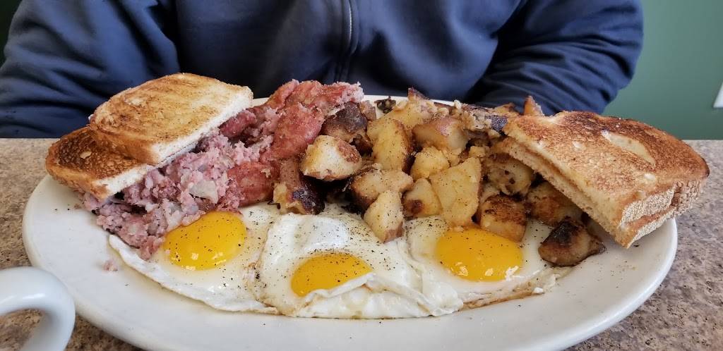 Mckays Breakfast & Lunch | restaurant | 144 Franklin St, Quincy, MA 02169, USA | 6177730099 OR +1 617-773-0099