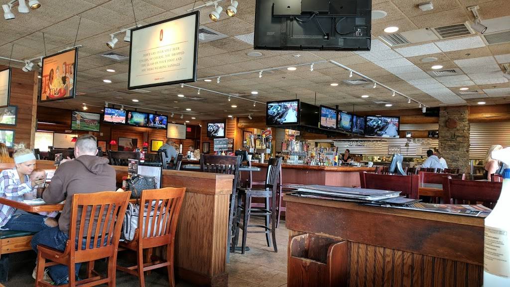 Smokey Bones Bar & Fire Grill | meal takeaway | 4875 28th St SE, Grand Rapids, MI 49512, USA | 6169565398 OR +1 616-956-5398