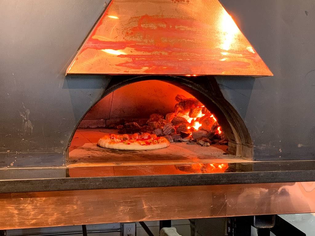 Dylans Pizzaria | restaurant | 128 Market St suite d, Port Aransas, TX 78373, USA | 3614161844 OR +1 361-416-1844