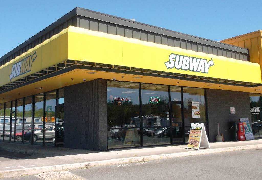 Subway | meal takeaway | 24947 OR-126 Suite A, Veneta, OR 97487, USA | 5419352761 OR +1 541-935-2761