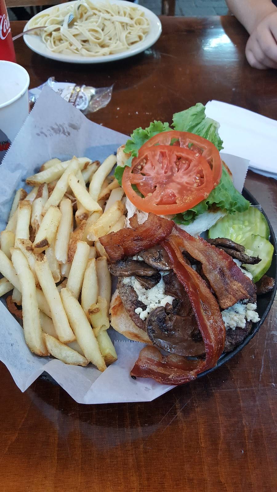 Rubys Wood Grill | restaurant | 433 US-1, York, ME 03909, USA | 2073637980 OR +1 207-363-7980