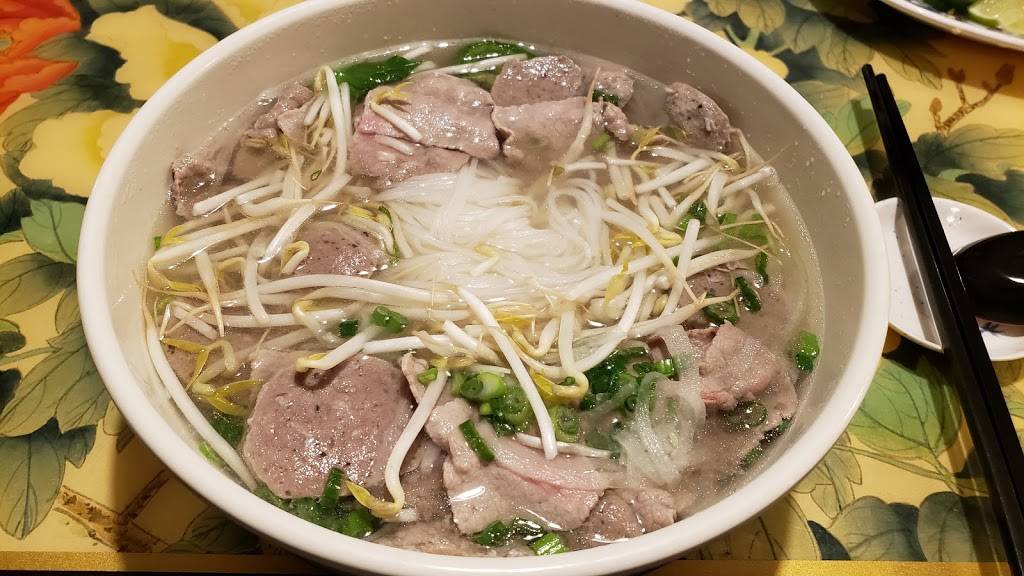 Pho House | restaurant | 12225 Voyager Pkwy #16, Colorado Springs, CO 80921, USA | 7194810855 OR +1 719-481-0855
