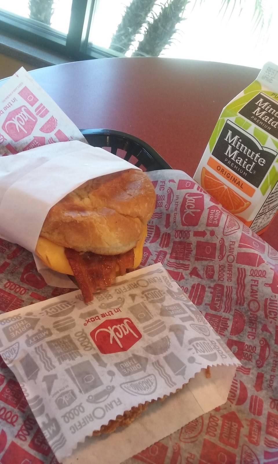 Jack in the Box | restaurant | 23577 Sunnymead Ranch Pkwy, Moreno Valley, CA 92557, USA | 9512477483 OR +1 951-247-7483