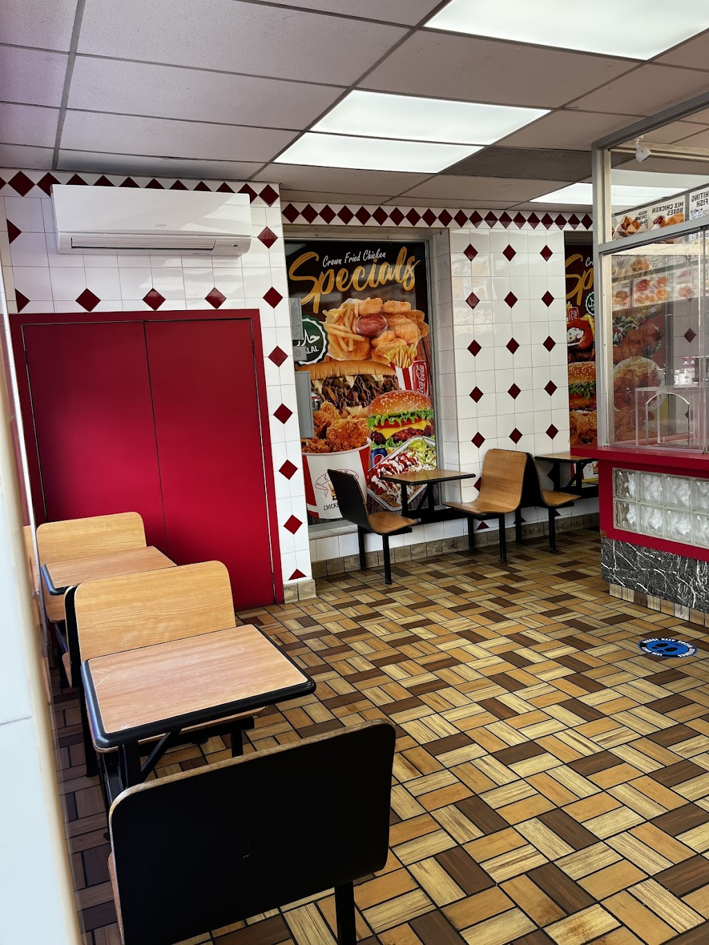 Crown Fried Chicken | restaurant | 189-03 Linden Blvd, Queens, NY 11412, USA | 7189780600 OR +1 718-978-0600